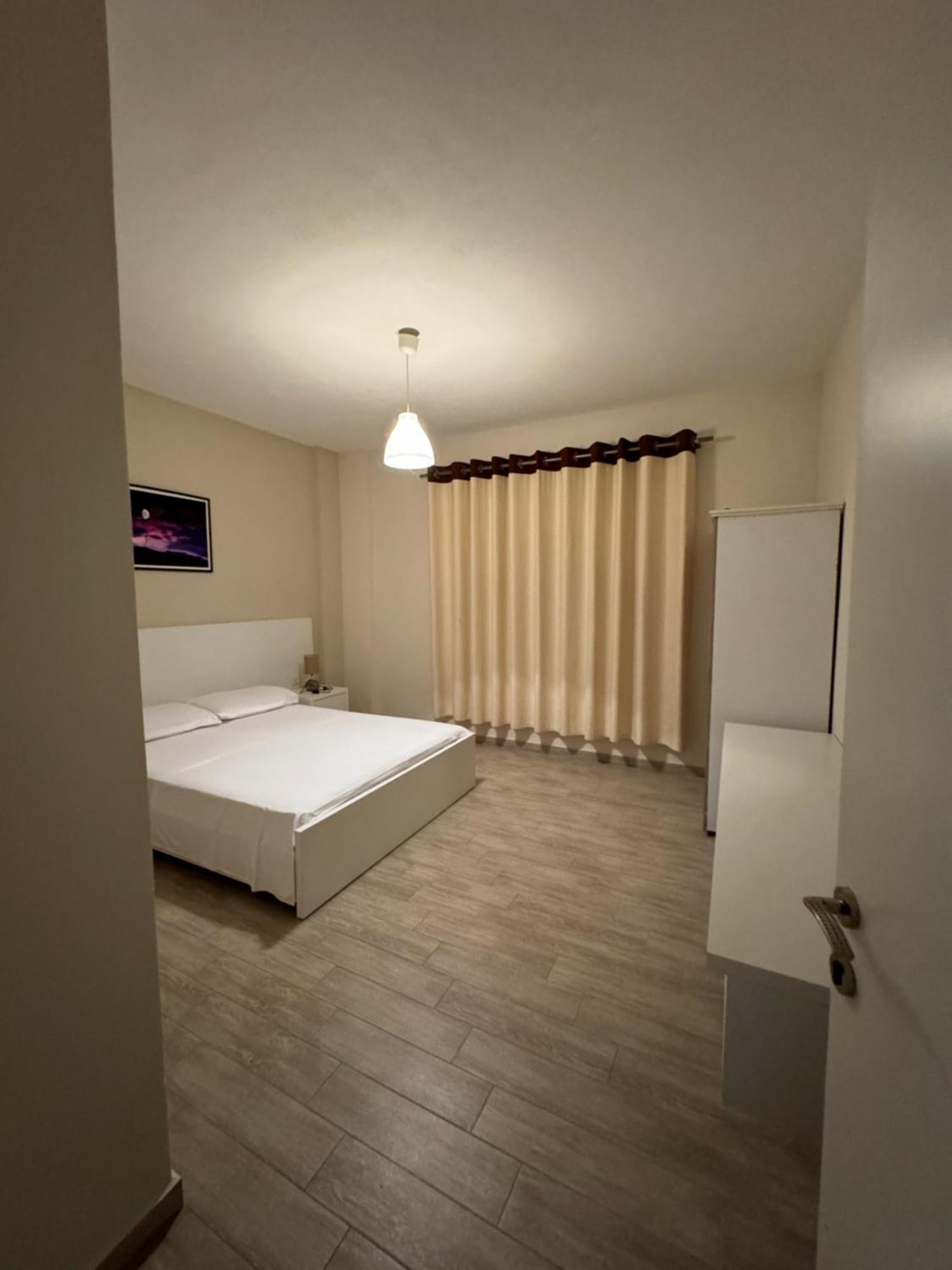 Violet'S Boutique Apartments ซารานเดอ ภายนอก รูปภาพ