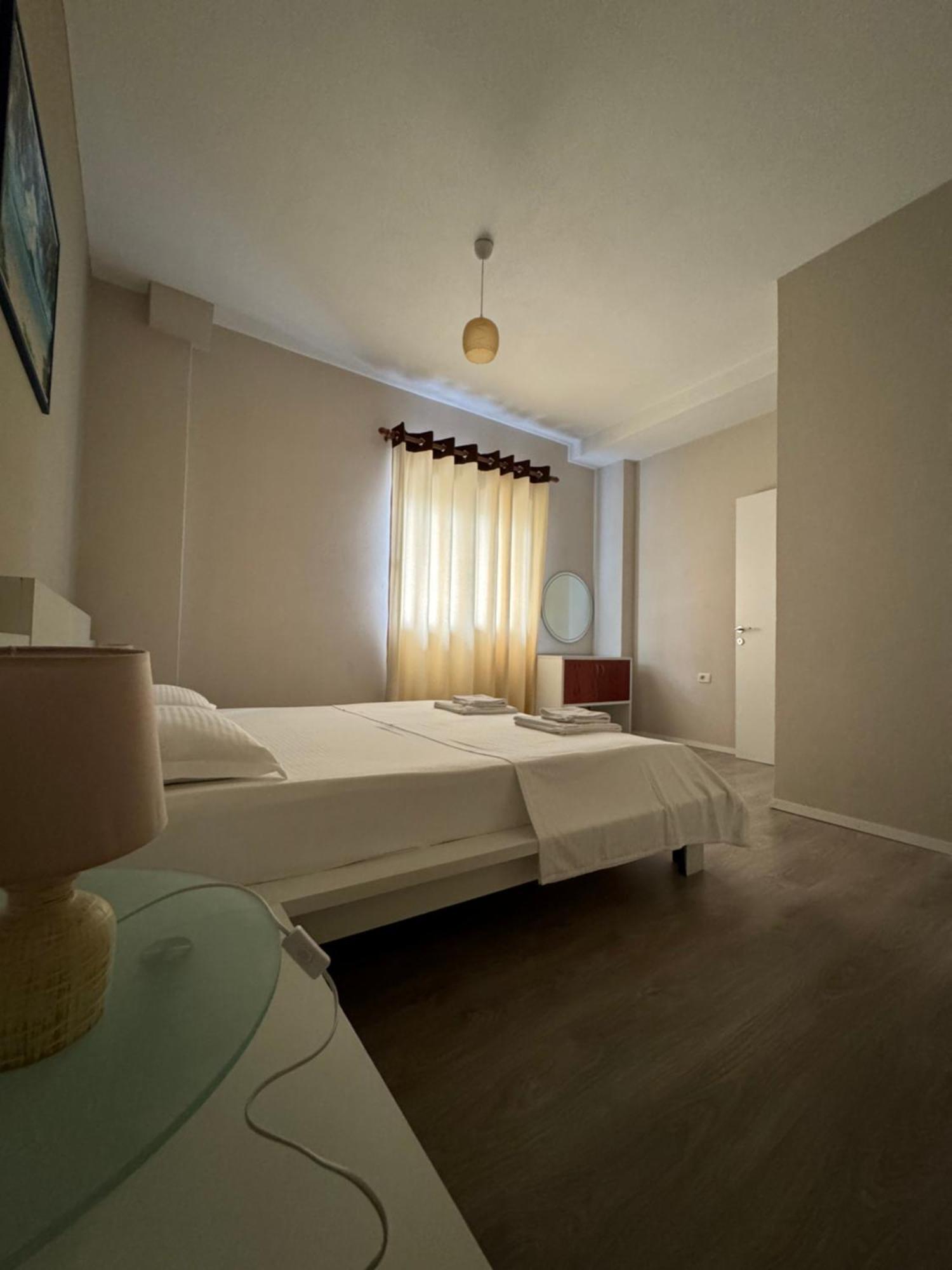 Violet'S Boutique Apartments ซารานเดอ ภายนอก รูปภาพ