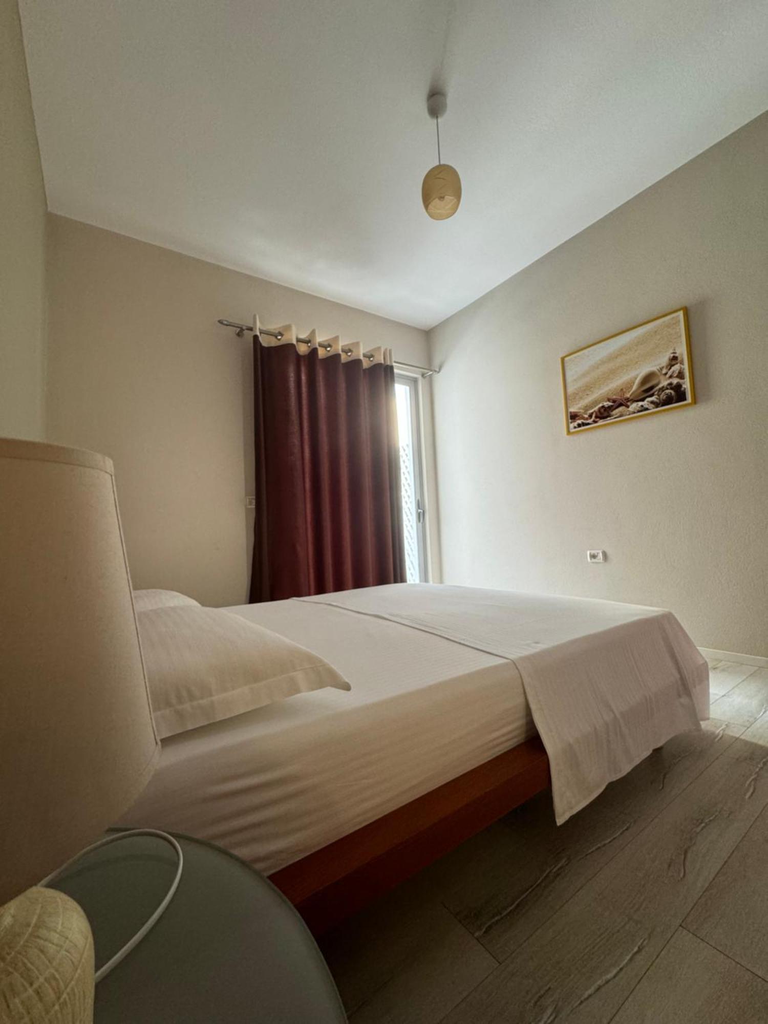 Violet'S Boutique Apartments ซารานเดอ ภายนอก รูปภาพ