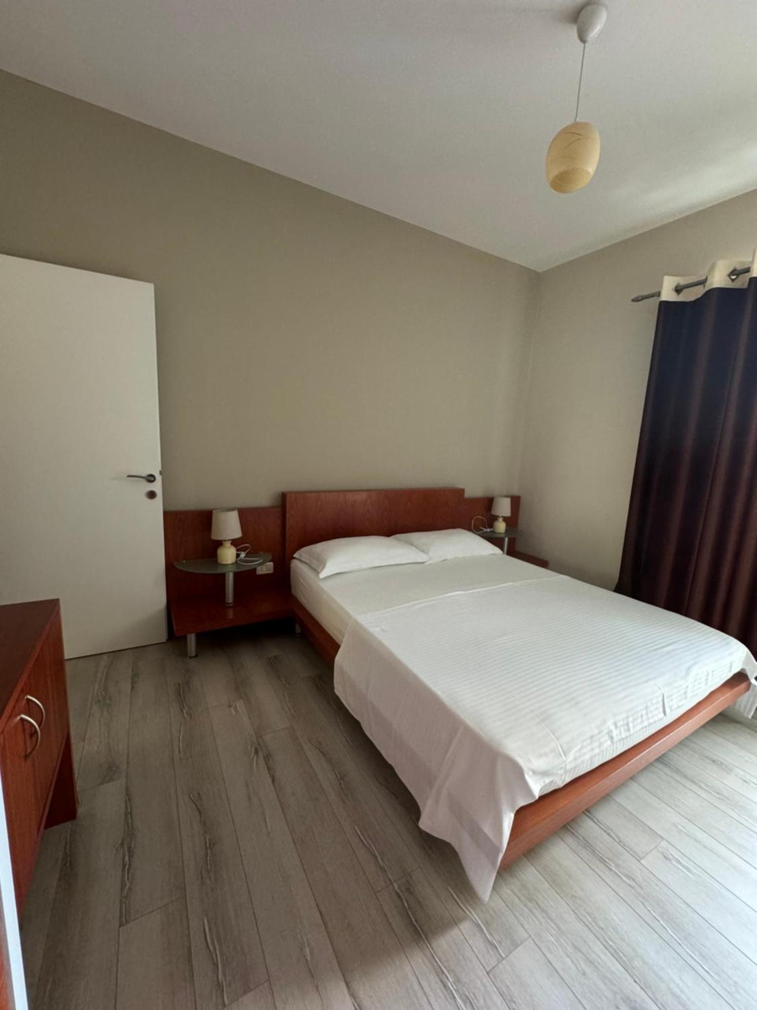 Violet'S Boutique Apartments ซารานเดอ ภายนอก รูปภาพ