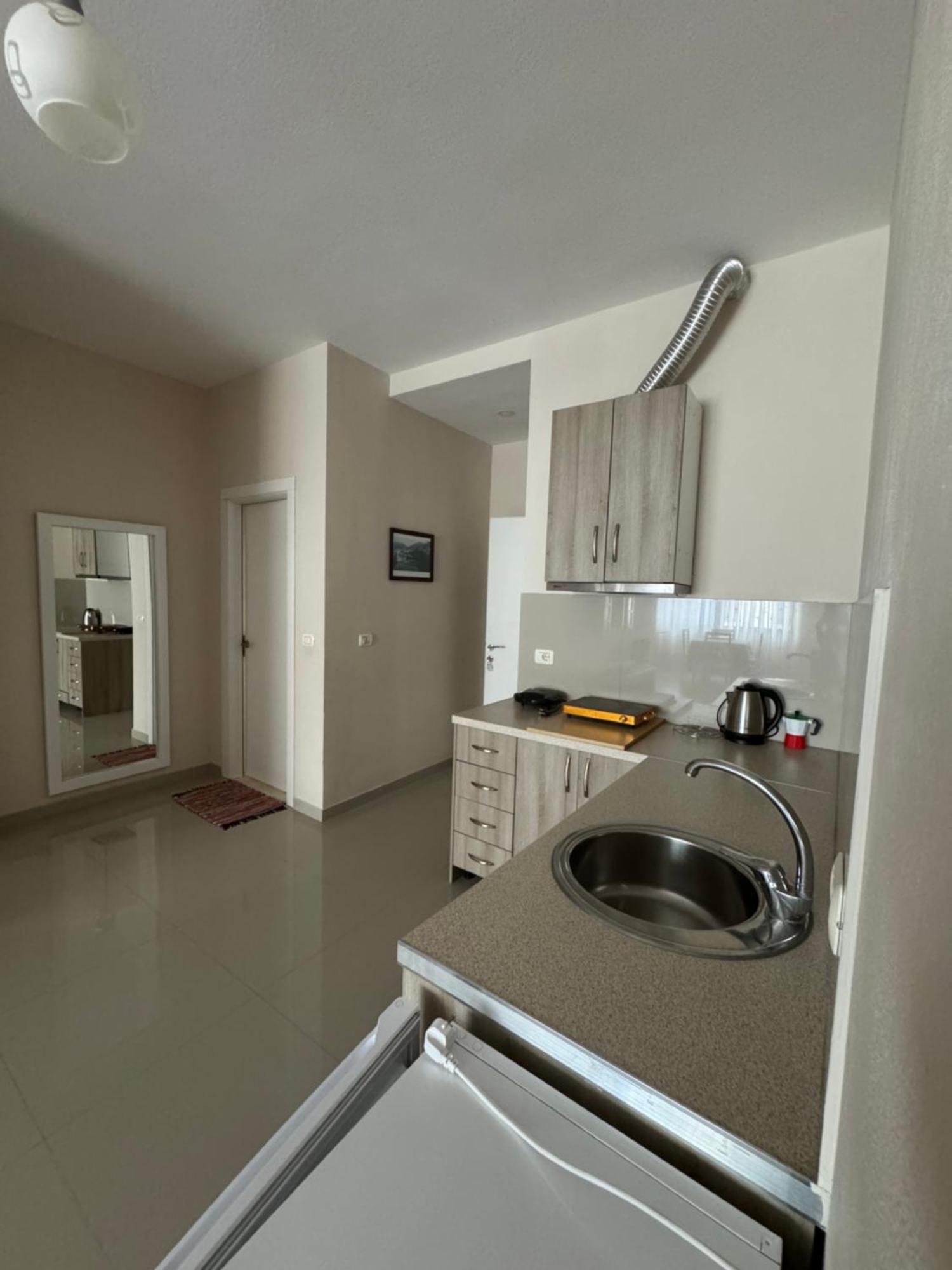 Violet'S Boutique Apartments ซารานเดอ ภายนอก รูปภาพ