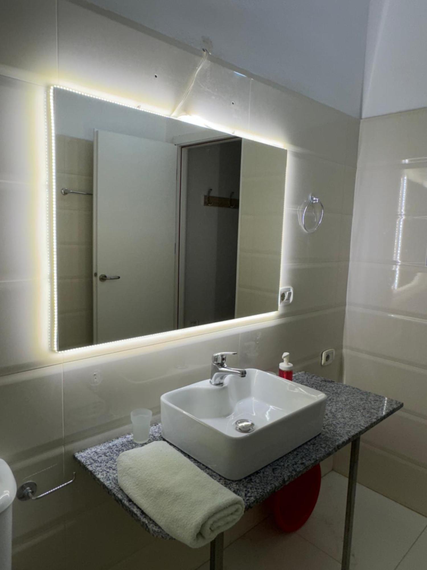 Violet'S Boutique Apartments ซารานเดอ ภายนอก รูปภาพ