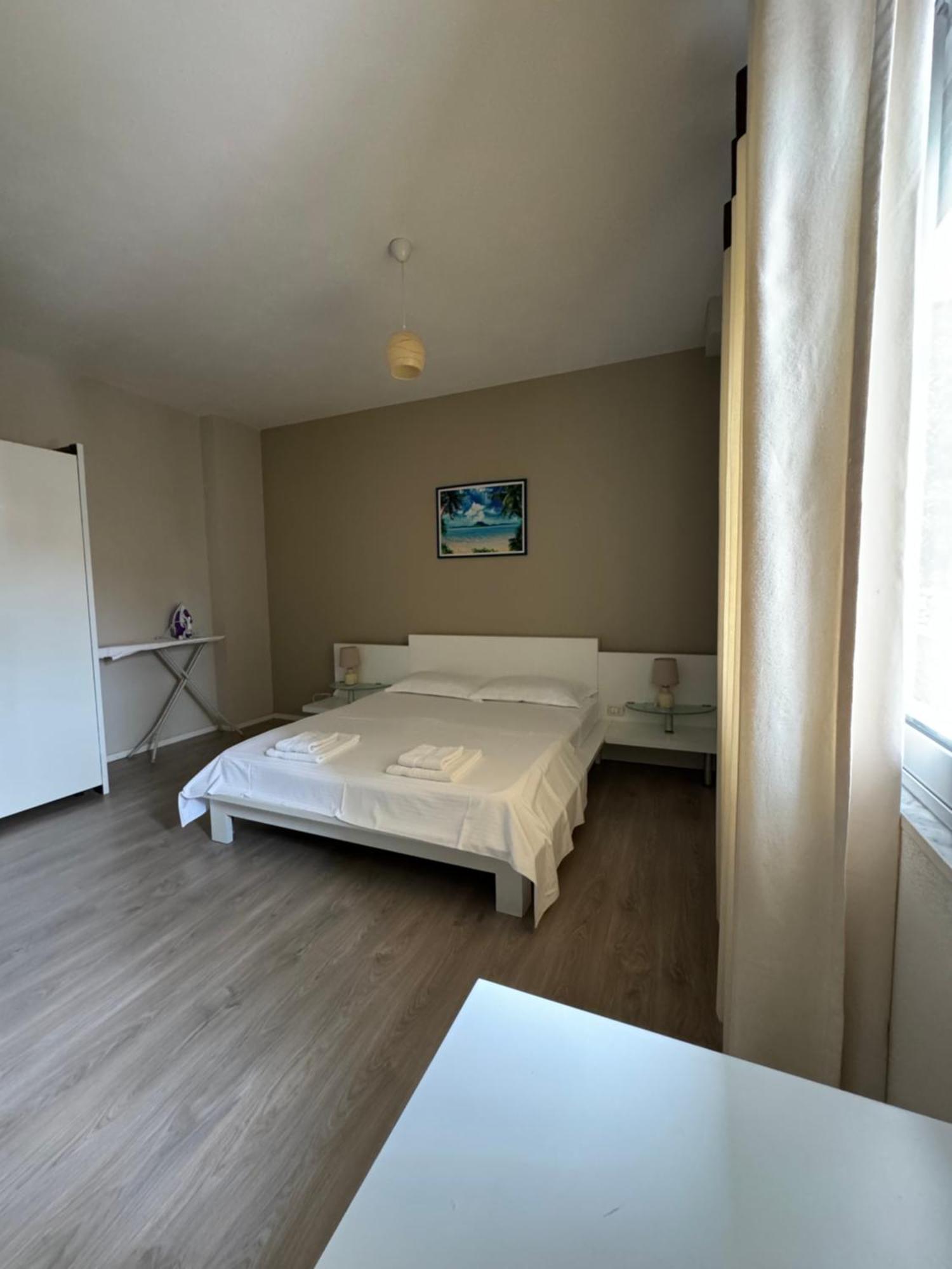 Violet'S Boutique Apartments ซารานเดอ ภายนอก รูปภาพ