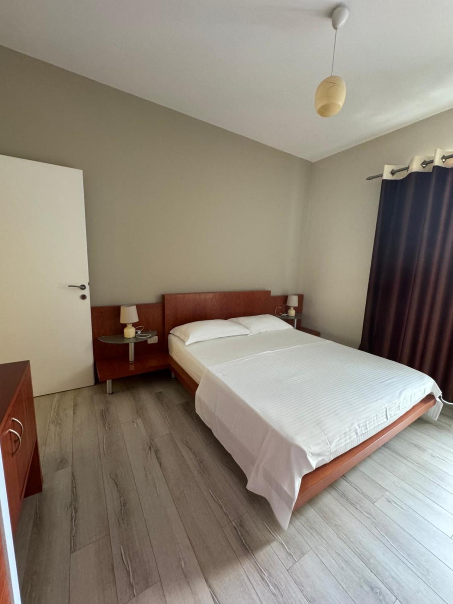 Violet'S Boutique Apartments ซารานเดอ ภายนอก รูปภาพ